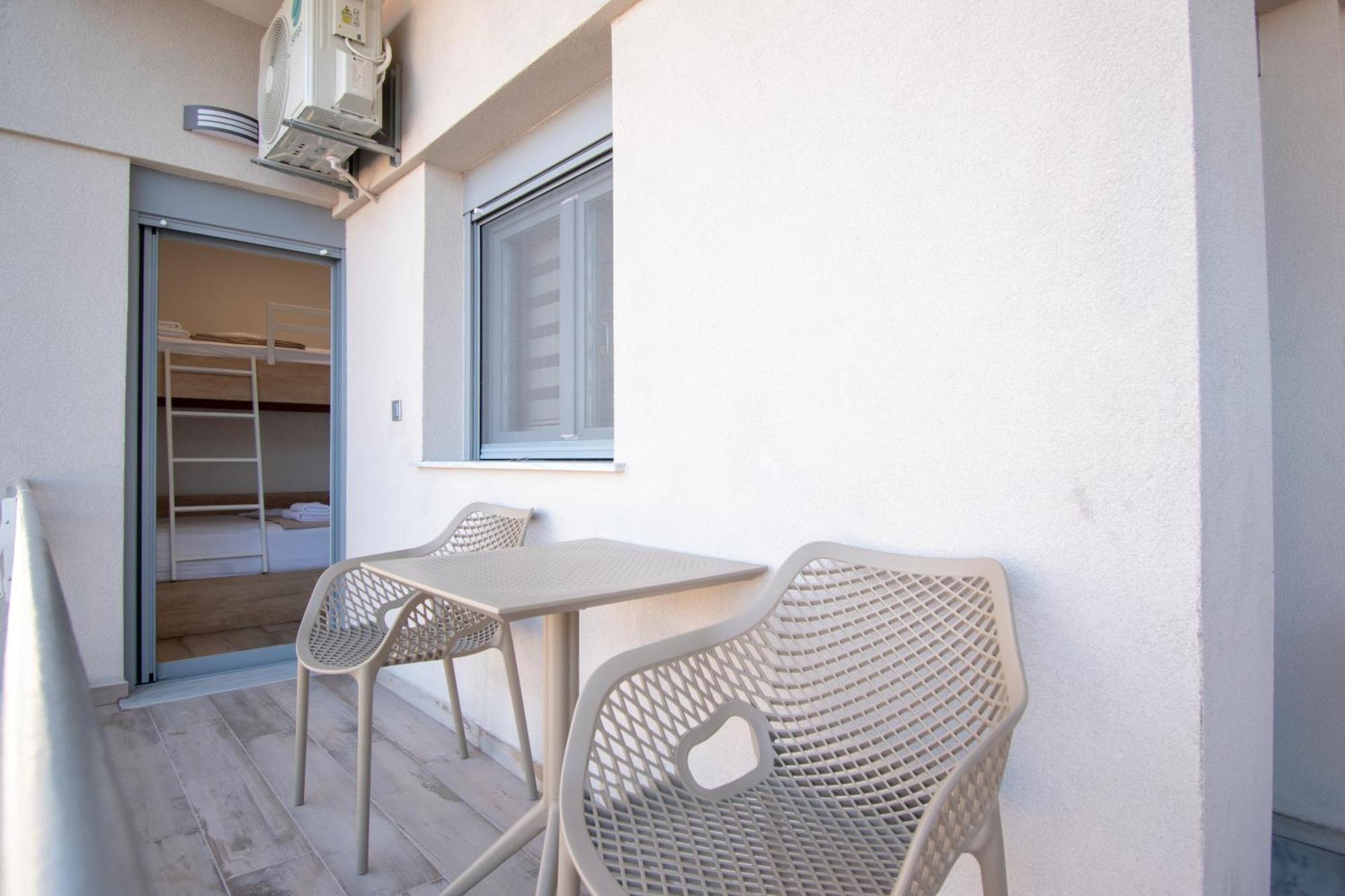 Magdalena Seaside Apartments Nea Roda Exterior photo