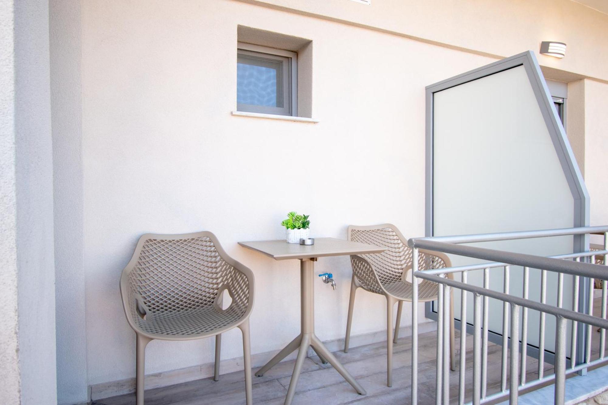 Magdalena Seaside Apartments Nea Roda Exterior photo