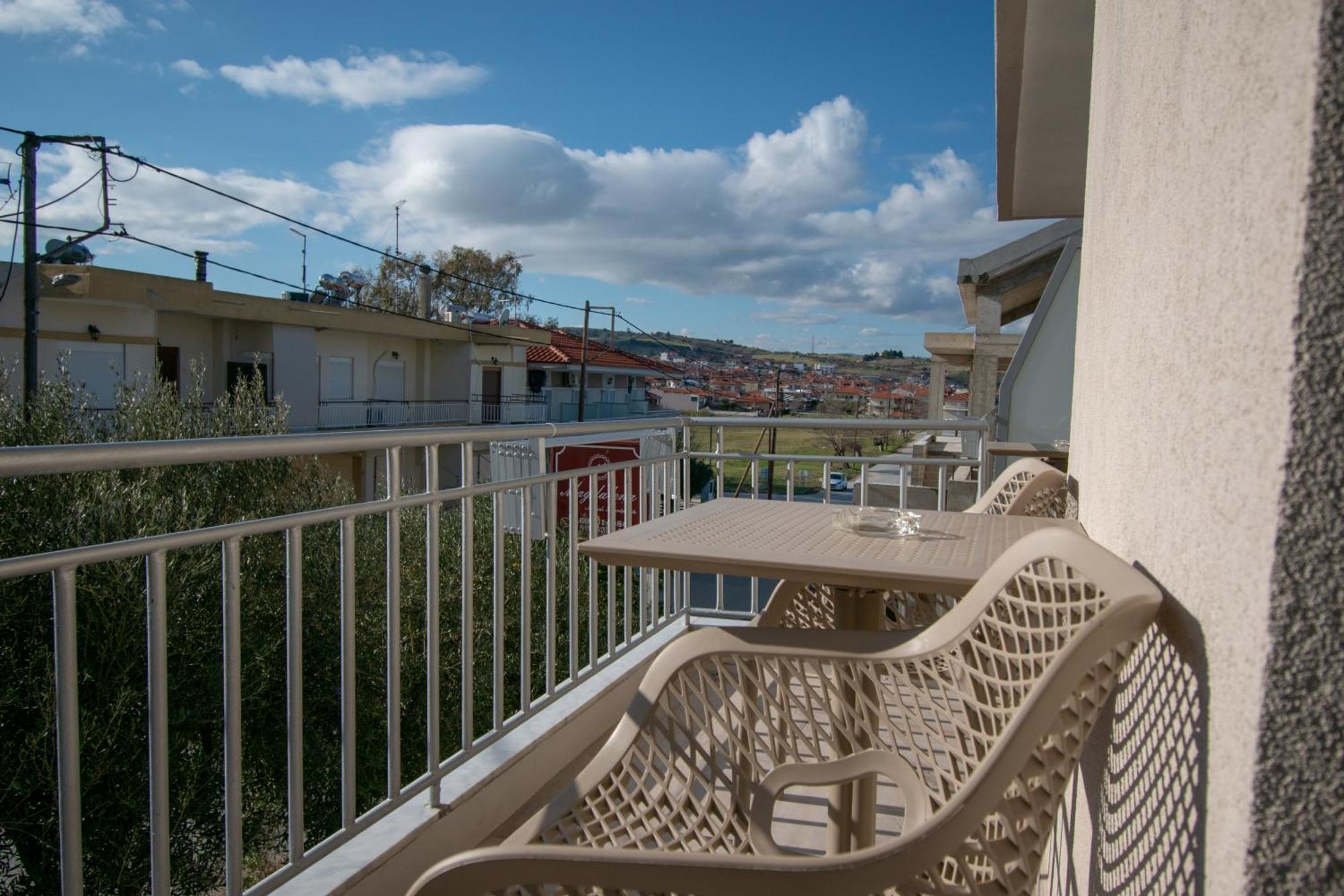 Magdalena Seaside Apartments Nea Roda Room photo