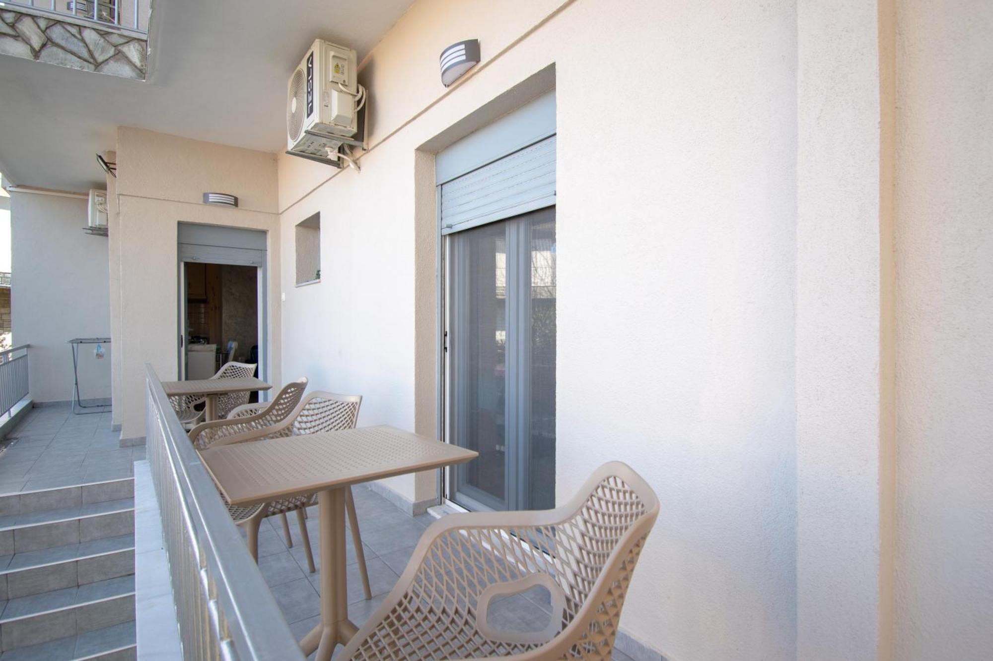 Magdalena Seaside Apartments Nea Roda Exterior photo