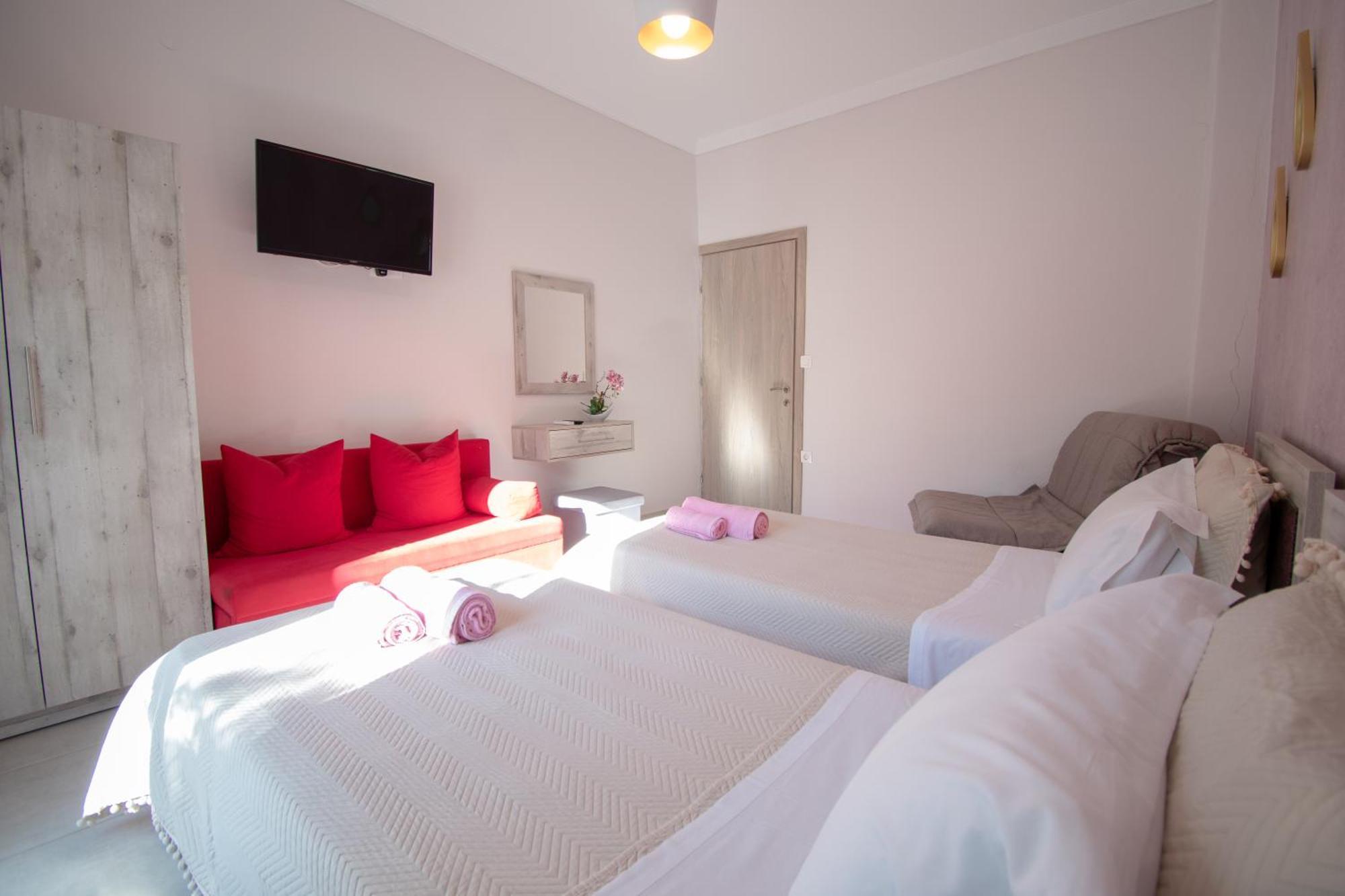Magdalena Seaside Apartments Nea Roda Room photo