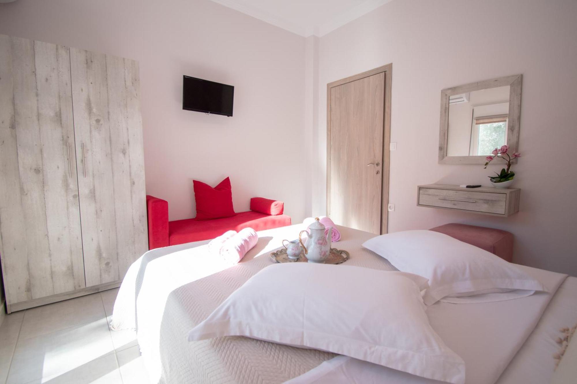 Magdalena Seaside Apartments Nea Roda Room photo